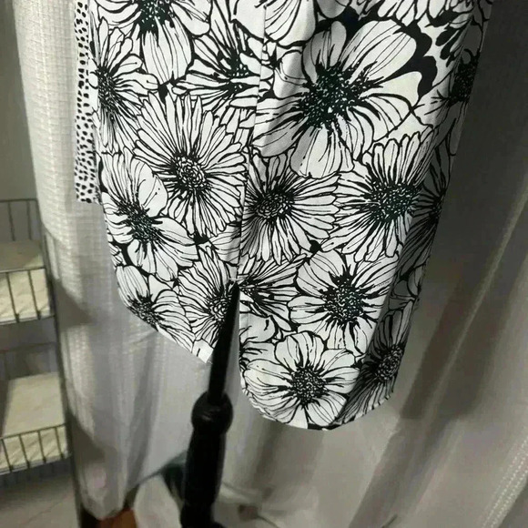 Chicos Women’s 2 US L Mixed Print 3/4 Roll Tab Sleeves High Low Tunic Top - Picture 6 of 13